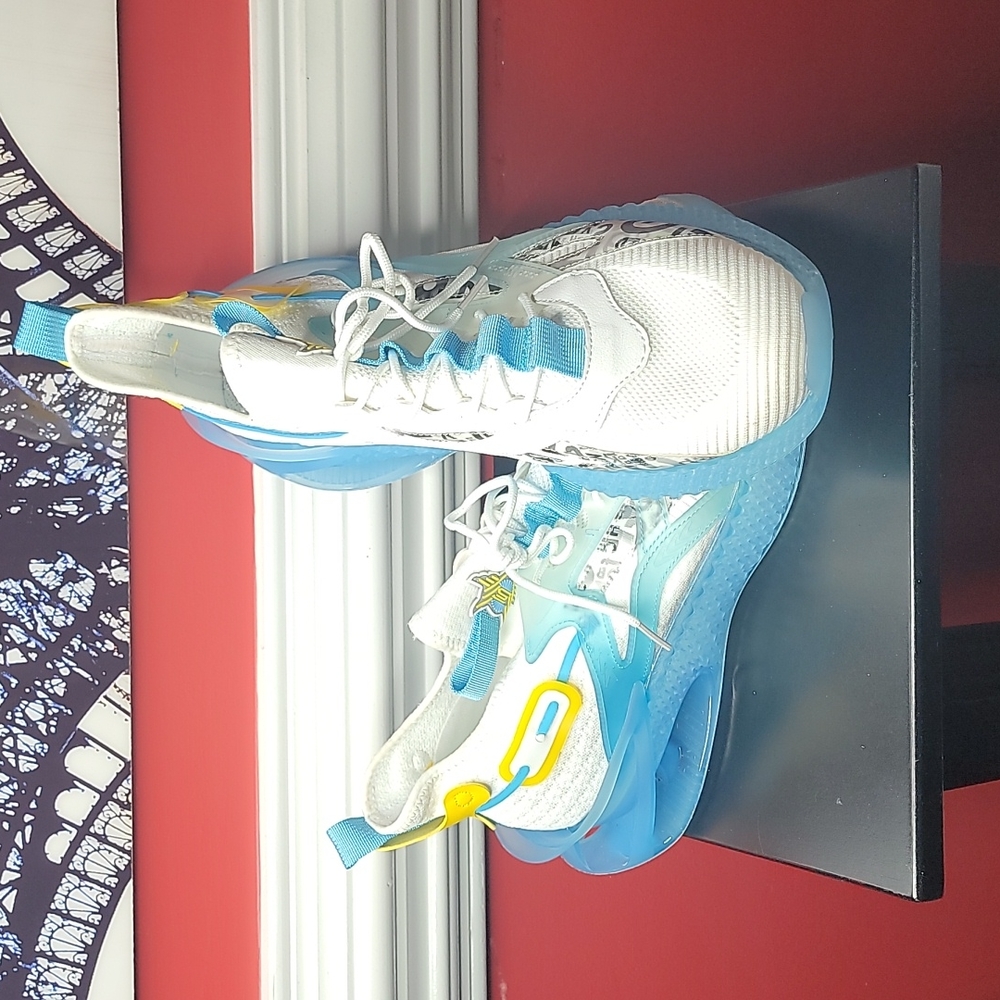 CLOVER 👟 - Picture 2 of 6